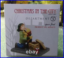2011 Department 56 Christmas In The City #4020179 OPEN FIRST Unused SEALED Look