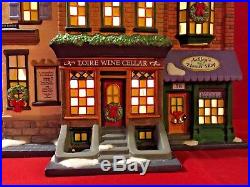 5th Avenue Shoppes Dept 56 Christmas in the City Village 59212 wine flower CIC A