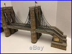 DEPARTMENT 56 CHRISTMAS IN THE CITY BROOKLYN BRIDGE HOUSE PLATFORM With BOX
