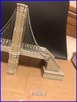 DEPARTMENT 56 CHRISTMAS IN THE CITY BROOKLYN BRIDGE With BOX