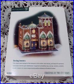 DEPARTMENT 56 Christmas in the City STERLING JEWELERS 56.58926 LIGHTS UP