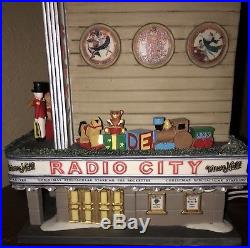DEPARTMENT 56 RADIO CITY MUSIC HALL Christmas in the City Lighted Village