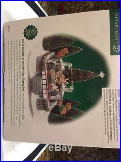 Dept 56 Christmas In The City Rockefeller Plaza Skating Rink Gently Used