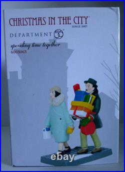 DEPT 56 Christmas In The City SPENDING TIME TOGETHER #6003063 NEW & RARE