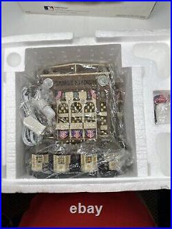 DEPT 56 YANKEE STADIUM 2001 Christmas in the City NEW