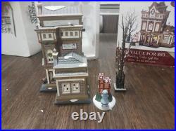 Department 56 56.59257 Christmas In City Victoria's Doll House