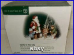 Department 56 Christmas In The City Santa's Reindeer Petting Stable + Extras