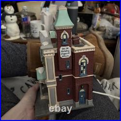 Department 56 -Christmas In The City Series -Arts Academy with Box
