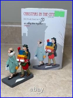Department 56 Christmas In The City Village Spending Time Together #6003063