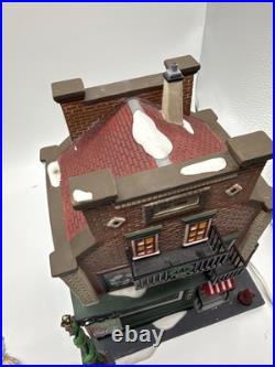 Department 56 Christmas In the City 2004 Retired Coca-Cola Soda Fountain #59221
