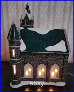 Department 56 Christmas In the City Church Of the Advent With Box