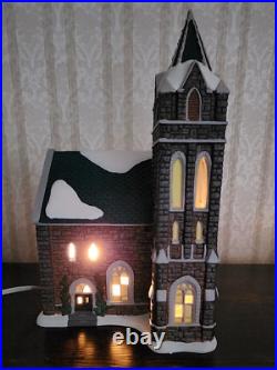 Department 56 Christmas In the City Church Of the Advent With Box