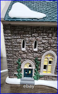 Department 56 Christmas In the City Church Of the Advent With Box