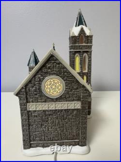 Department 56 Christmas In the City Series Church Of the Advent With Box Working