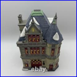 Department 56 Christmas in The City Engine Company & No 31 Firehouse & Truck New