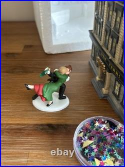 Department 56 Christmas in The City The Times Tower 2000 Special Edition Working