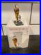 Department-56-Christmas-in-the-City-5th-Avenue-Stroll-HTF-Rare-New-01-ge