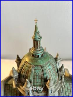 Department 56 Christmas in the City Cathedral of Saint Paul (Patina Dome)
