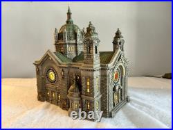 Department 56 Christmas in the City Cathedral of Saint Paul (Patina Dome)