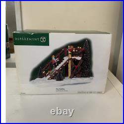 Department 56 Christmas in the City City Sledding Ski Slalom Accessory Boxed