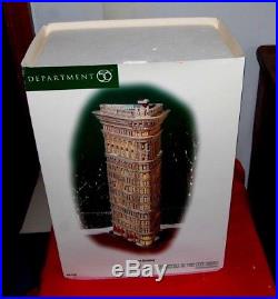 Department 56 Christmas in the City FLAT IRON BUILDING Retired 2006 NEW