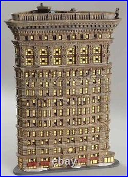 Department 56, Christmas in the City Flat Iron Building Excellent Condition