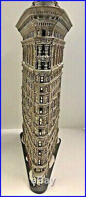 Department 56 Christmas in the City Flatiron Building #59260 Money Back Deal
