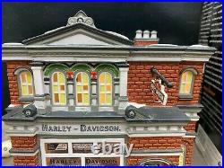 Department 56 / Christmas in the City HARLEY DAVIDSON CITY DEALERSHIP (30)