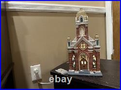 Department 56, Christmas in the City, Holy Name Church, Excellent in OriginalBox