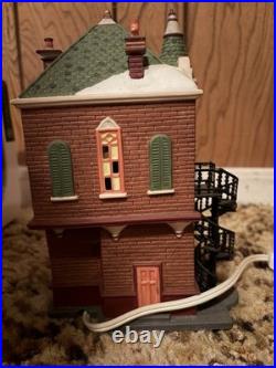 Department 56 Christmas in the City Jenny's Corner Book Shop Illuminated 2000