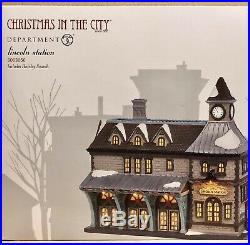 Department 56 Christmas in the City Lincoln Station #6003056 Sounds Of The City
