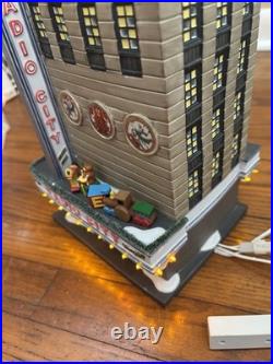 Department 56 Christmas in the City Radio City Music Hall. Working! No Box
