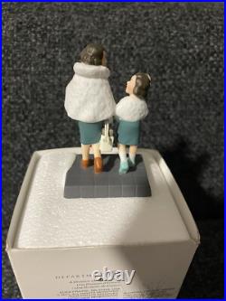 Department 56 Christmas in the City Shopping On Park Avenue! HTF! Rare! New