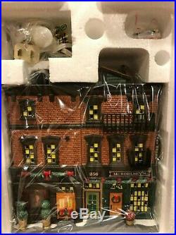 Department 56 Christmas in the City Soho Shops 4030347 NRFB Retired