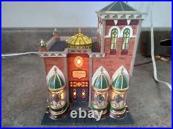 Department 56 Christmas in the City Sterling Jewelers 58926 ES56