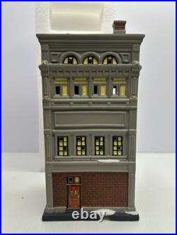 Department 56 FAO Schwarz Store 6007583 2021 Christmas in City, Retired