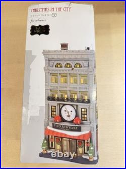 Department 56 FAO Schwarz Store 6007583 Christmas in City 2021 Retired, New