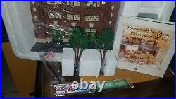 Department 56 Fenway Park Christmas In The City Series #58932 withBox, Lights Up