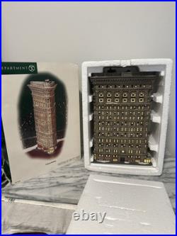 Department 56 Flatiron Building Christmas in the City Series #56.59260