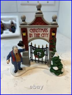 Department 56 Heritage Village/Christmas in the City, BUNDLE OF 17 FIGURINES