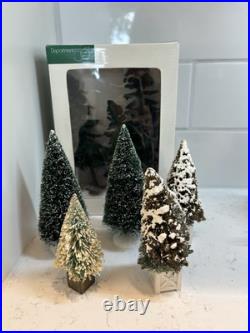 Department 56 Heritage Village/Christmas in the City, BUNDLE OF 17 FIGURINES
