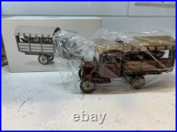 Department 56 Heritage Village/Christmas in the City, BUNDLE OF 17 FIGURINES