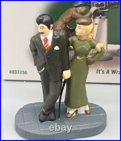 Department 56 IT'S A WRAP #807256 Christmas in the City Figurine