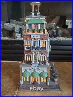 Department 56 Paramount Hotel #58911 Christmas in the City Retired