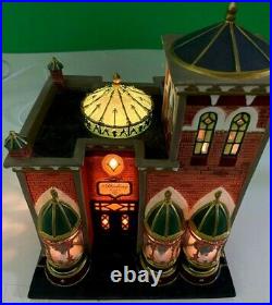 Department 56 Sterling Jewelers 56.58926 Christmas in the City Series 2001