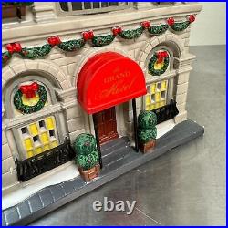 Department 56 THE GRAND HOTEL Christmas in the City #4044790 with Box
