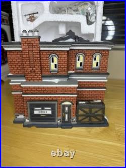 Department 56 Xmas in the City Harley-Davidson Dealership Building Boxed