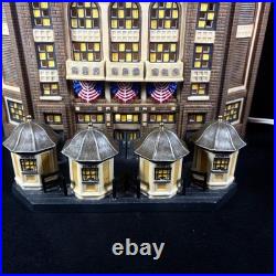 Department 56 Yankee Stadium Christmas in the City Series 56.58923 Lighted