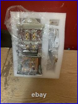 Department 56 christmas in the city JT Hat Co. Brand New