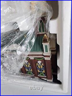 Dept. 56, 1995 Christmas in the City, Holy Name Church RETIRED #58875